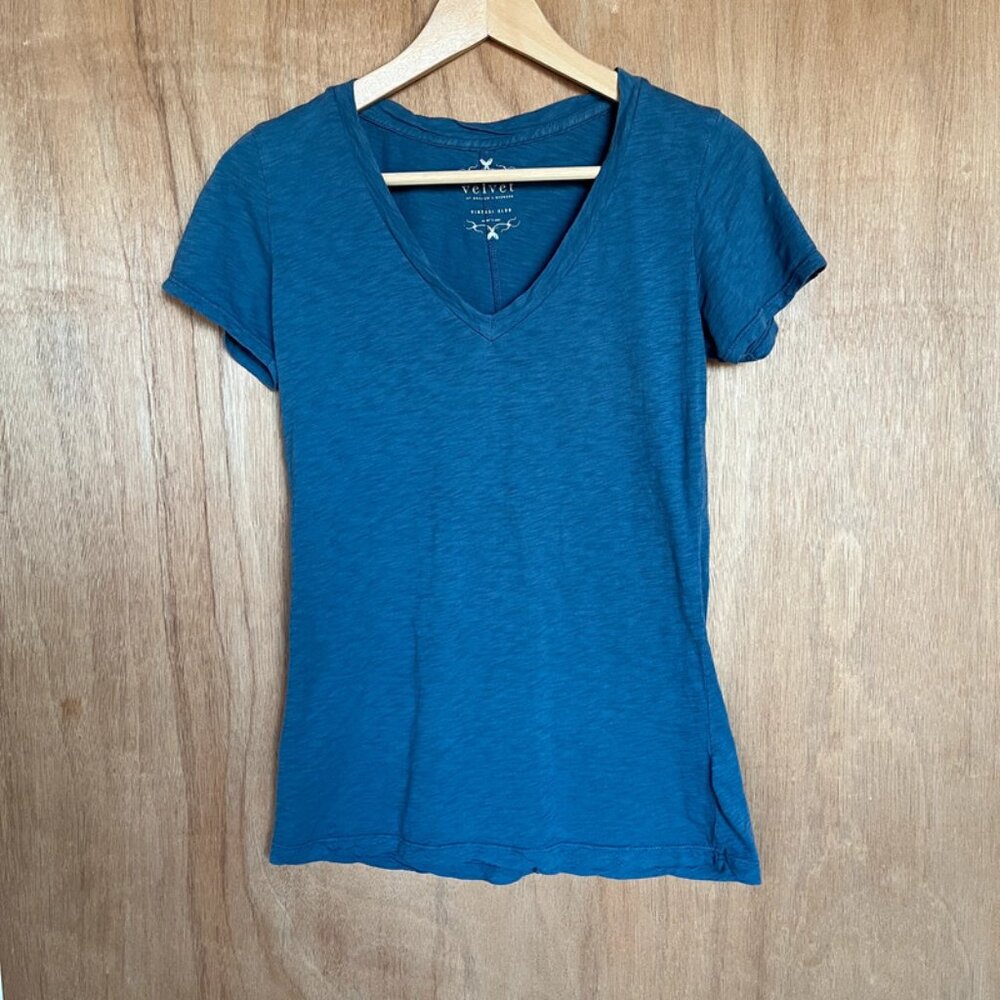 Velvet by Graham & Spencer Vintage Slub V-neck Blue T-shirt Tee 100% Cotton USA
